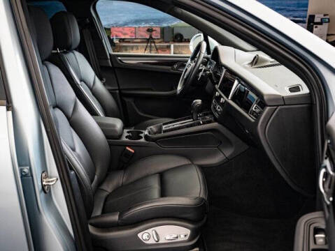 2023 Porsche Macan