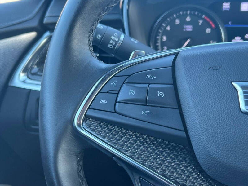 2020 Cadillac XT5 Sport