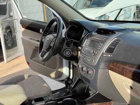 2014 Kia Sorento LX