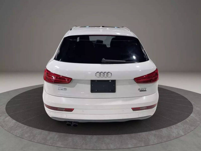 2017 Audi Q3 2.0T quattro Premium Plus