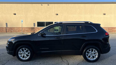 2016 Jeep Cherokee for sale at EMH Imports LLC in Monroe NC