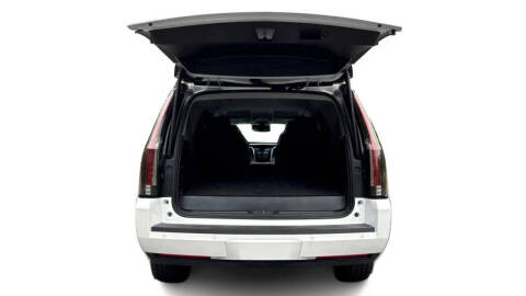2016 Cadillac Escalade Standard