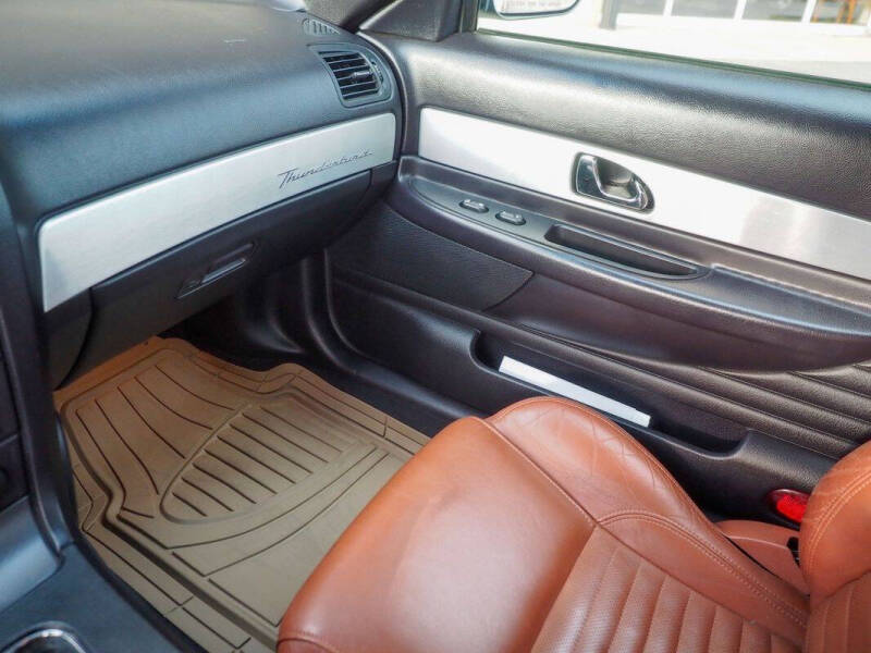 2003 Ford Thunderbird