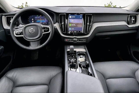 2025 Volvo XC60 B5 Plus Dark Theme