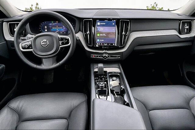2025 Volvo XC60 B5 Plus Dark Theme