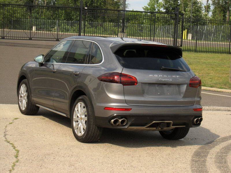 2018 Porsche Cayenne S