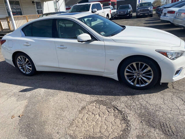 2018 INFINITI Q70 for sale at Sky Motors in Boardman, OH