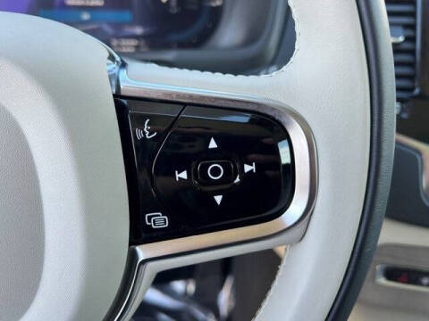 2023 Volvo XC90 Recharge T8 Ultimate Bright Theme 6P