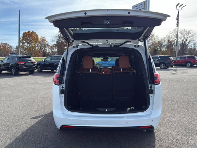 2026 Chrysler Pacifica Pinnacle