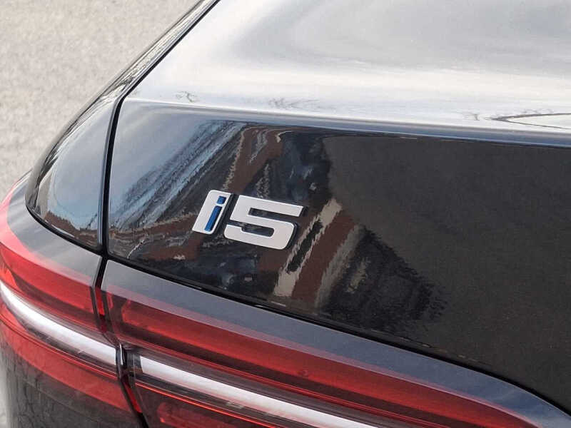 2024 BMW i5 eDrive40
