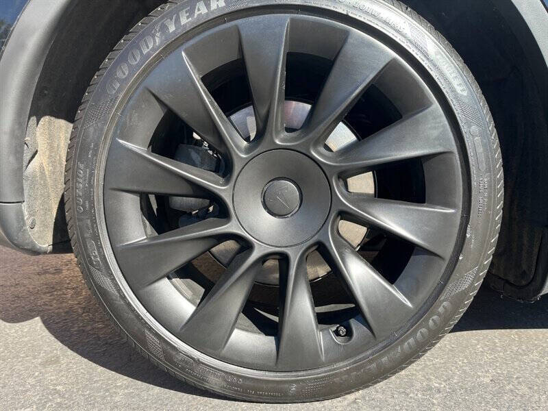 2022 Tesla Model Y Long Range