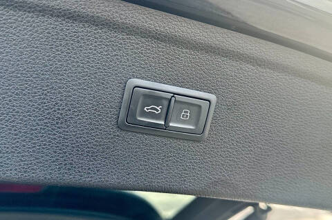 2018 Audi Q5 2.0T quattro Premium Plus