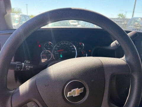 2017 Chevrolet Express LS 2500