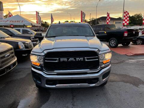 2019 RAM 3500 for sale at Molina Auto Sales in Hialeah FL