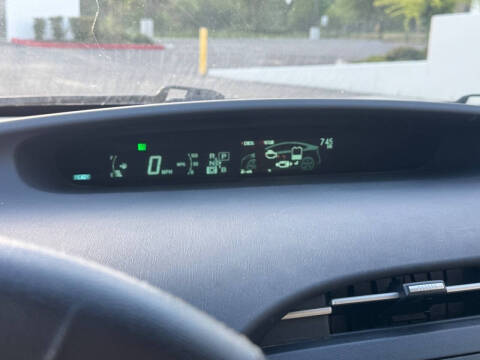 2010 Toyota Prius III