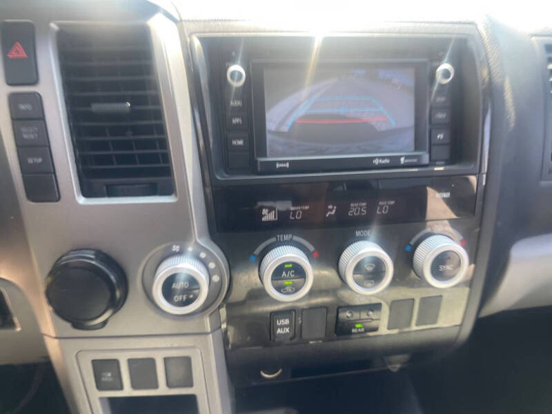 2016 Toyota Sequoia SR5