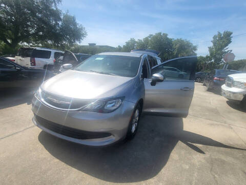 2017 Chrysler Pacifica Touring