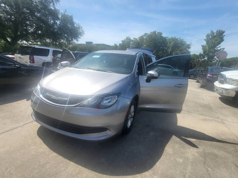 2017 Chrysler Pacifica Touring