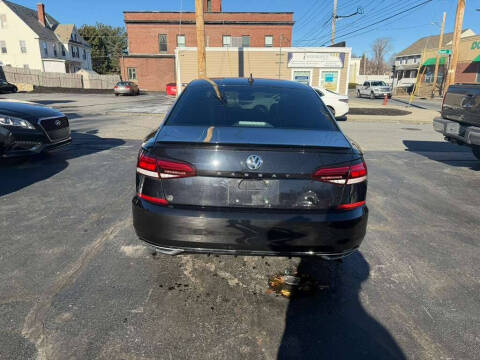 2020 Volkswagen Passat R-Line