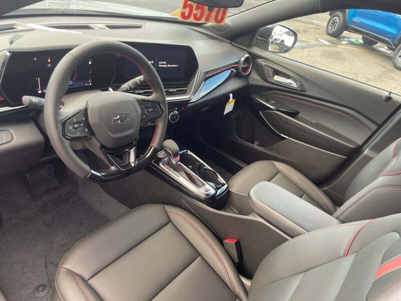 2025 Chevrolet Express 2500