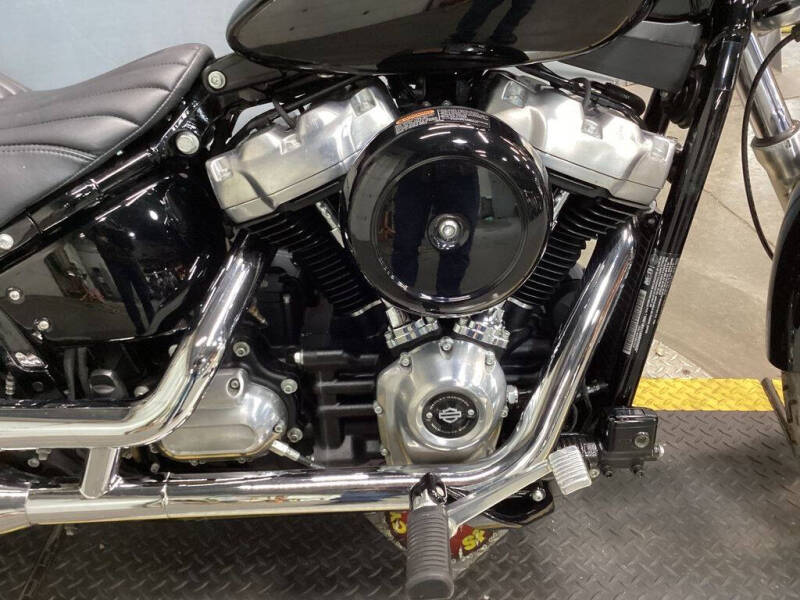 2022 Harley-Davidson® FXST - Softail® Standard