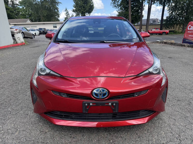 Used 2018 Toyota Prius Two with VIN JTDKBRFU2J3590381 for sale in Kirkland, WA