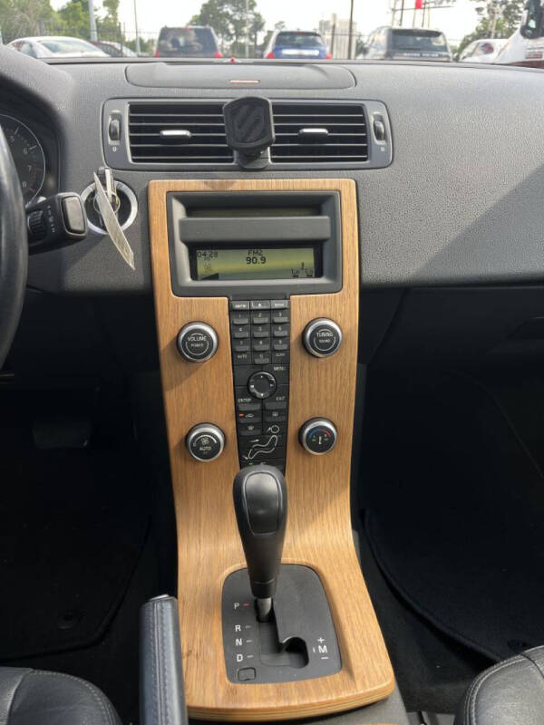 2008 Volvo C70 T5