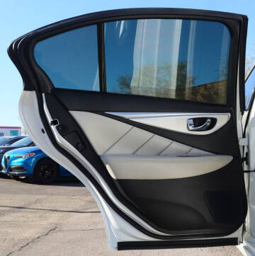 2021 Infiniti Q50 Luxe