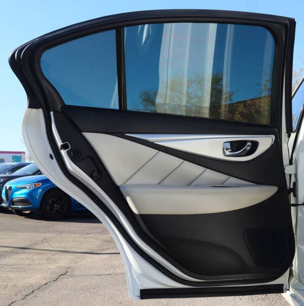 2021 Infiniti Q50 Luxe