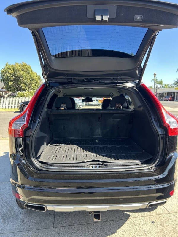 2017 Volvo XC60 T5 Dynamic