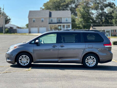 2013 Toyota Sienna