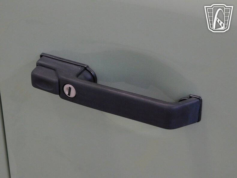 1987 Land Rover Defender