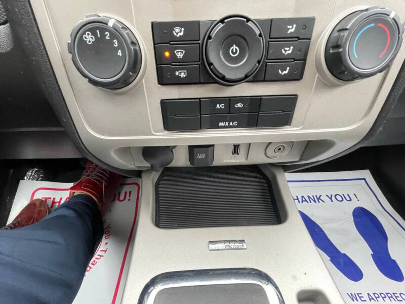 2011 Ford Escape XLT