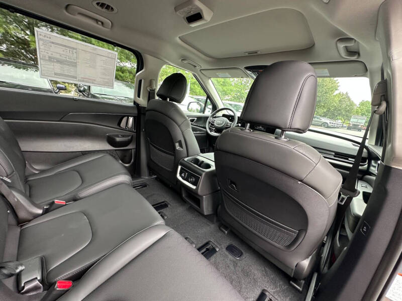 2026 Kia Carnival SX