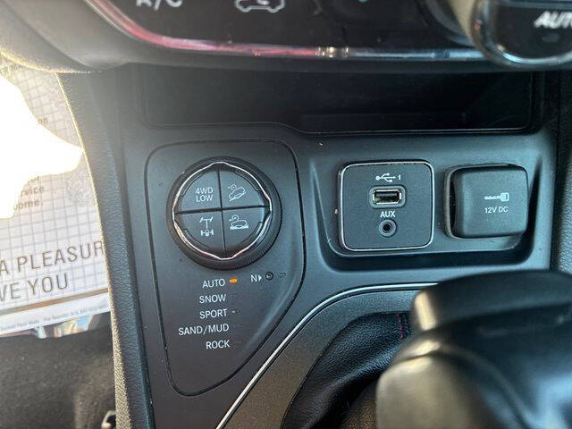 2020 Jeep Cherokee Trailhawk