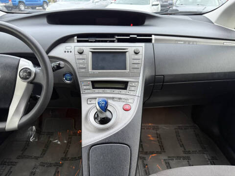 2014 Toyota Prius Plug-in Hybrid