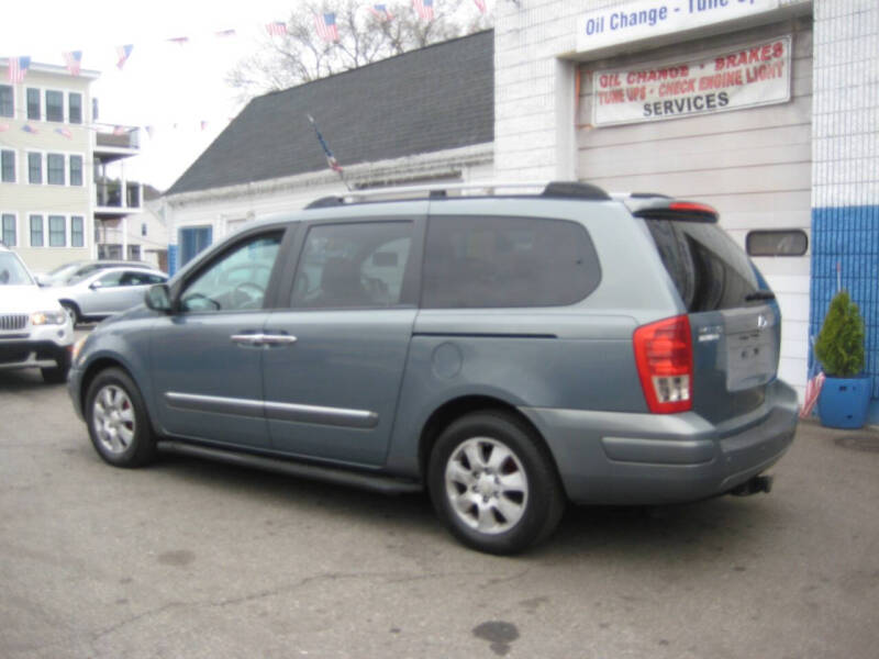2007 Hyundai Entourage GLS