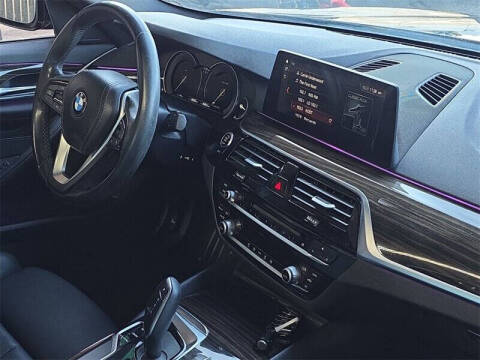 2018 BMW 5 Series 530i