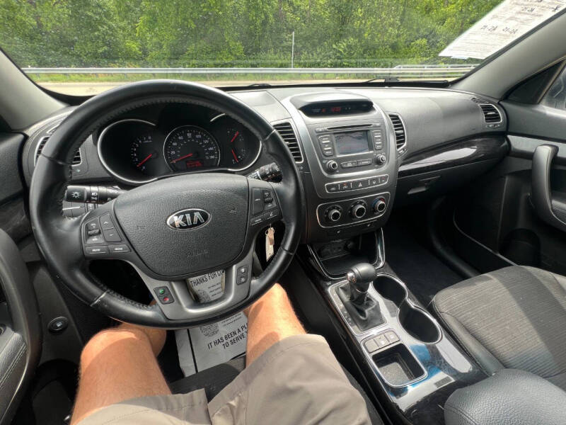 2015 Kia Sorento LX