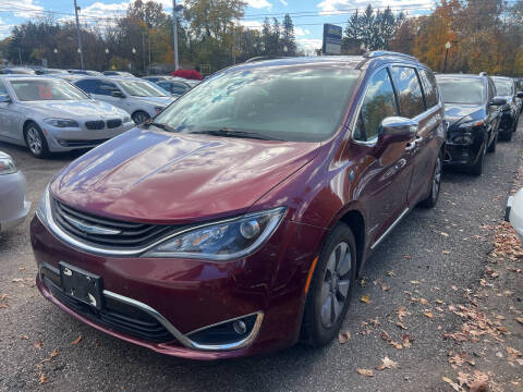 2018 Chrysler Pacifica Hybrid for sale at Auto Site Inc in Ravenna OH