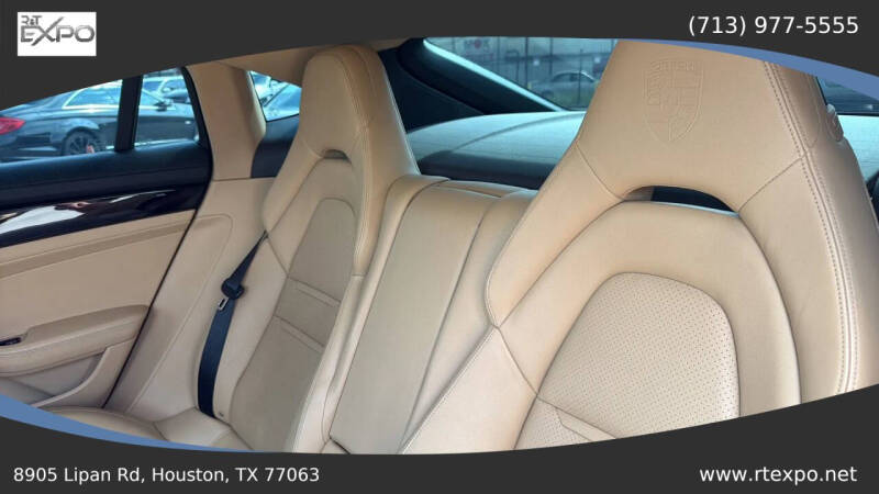 2017 Porsche Panamera