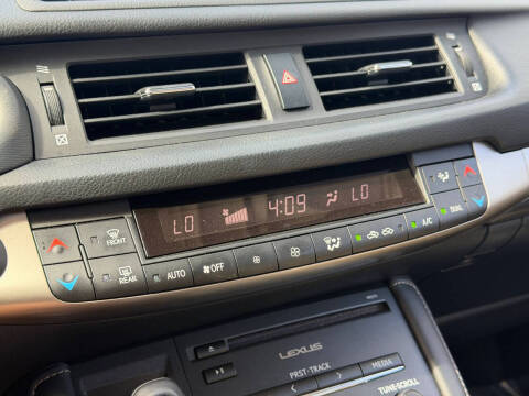 2014 Lexus CT 200h
