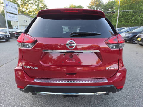 2017 Nissan Rogue SV
