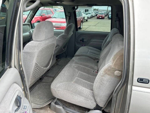 1999 Chevrolet Suburban K1500 LS