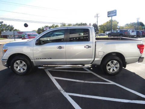 2018 Nissan Titan SV