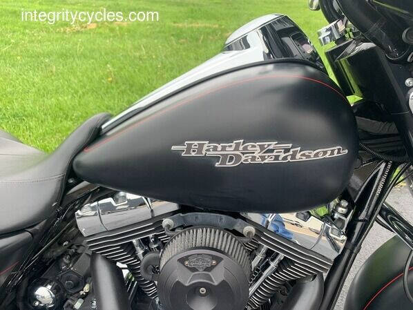 2014 Harley-Davidson Street Glide Special