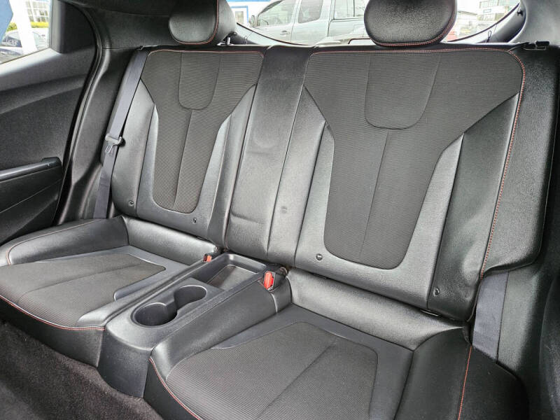 2019 Hyundai Veloster