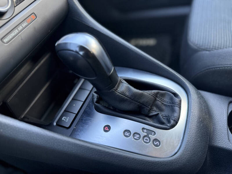 2012 Volkswagen Golf 2.5L PZEV