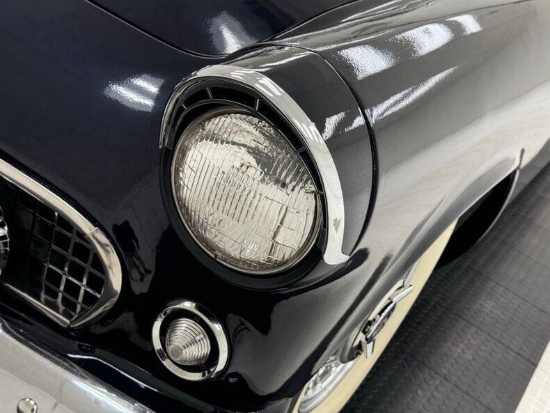 1955 Ford Thunderbird