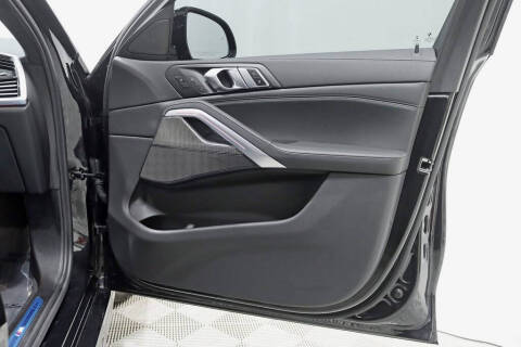 2022 BMW X6 xDrive40i